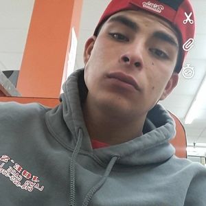 Meet your Posher, Efrain